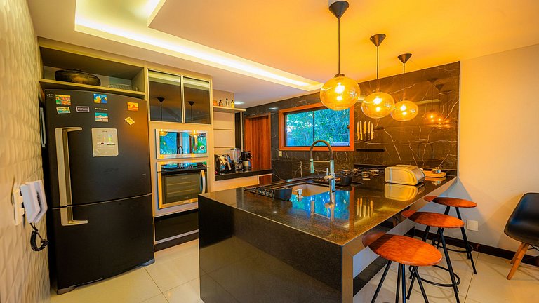 Bz51Centro! Casa c/ sauna privativa Alto Padrão