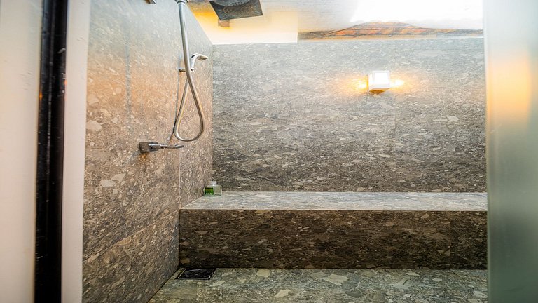 Bz51Centro! Casa c/ sauna privativa Alto Padrão