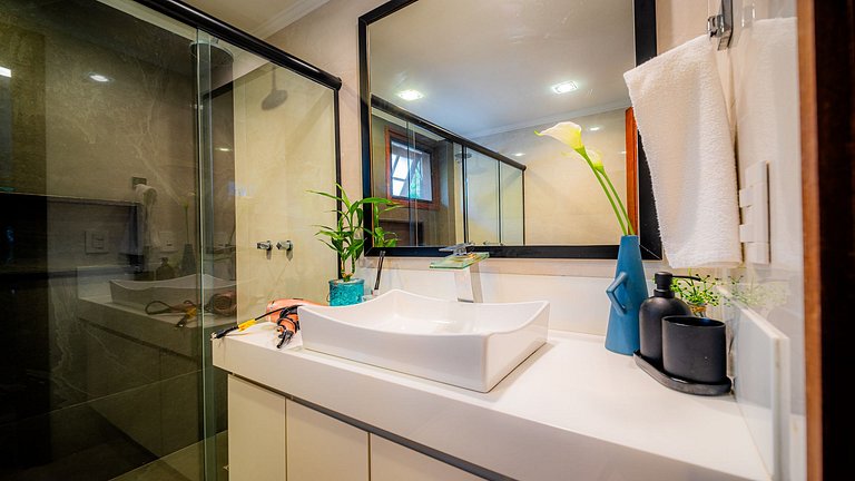 Bz51Centro! Casa c/ sauna privativa Alto Padrão