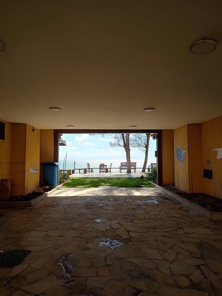 Pé na areia! Linda casa em condomínio pé na areia! BZ100