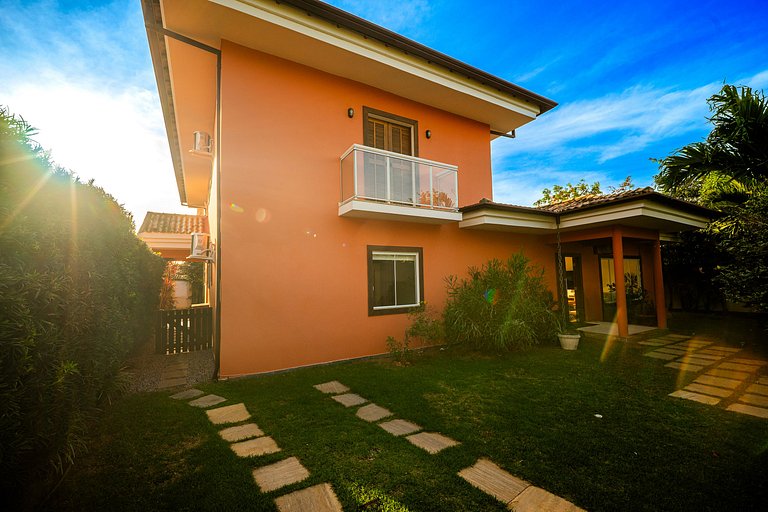 Geribá BZ89!Casa c/ Piscina, área ampla e 4 suites