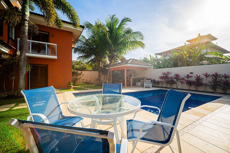 Geribá BZ89!Casa c/ Piscina, área ampla e 4 suites