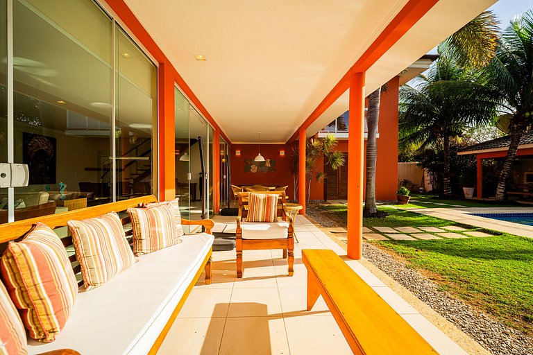 Geribá BZ89!Casa c/ Piscina, área ampla e 4 suites