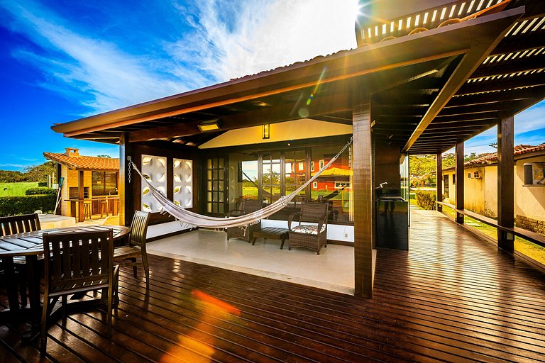 Bz60 House in a condominium right on the sand