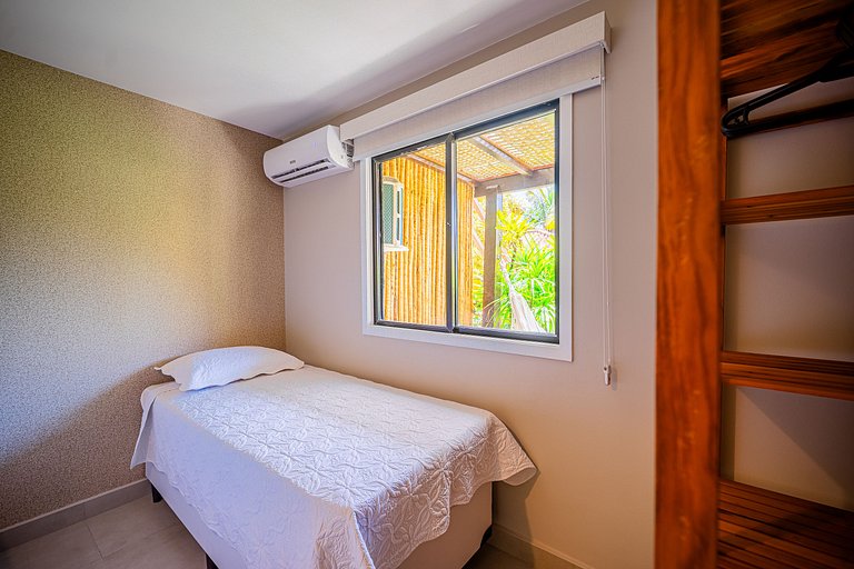 Pé na areia! Linda casa em condomínio pé na areia! BZ100