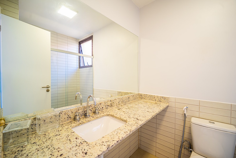 Bz14 House with pool and Jet Ski pier on the canal!