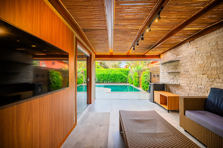 Bz01 House with private pool 150m from the beach