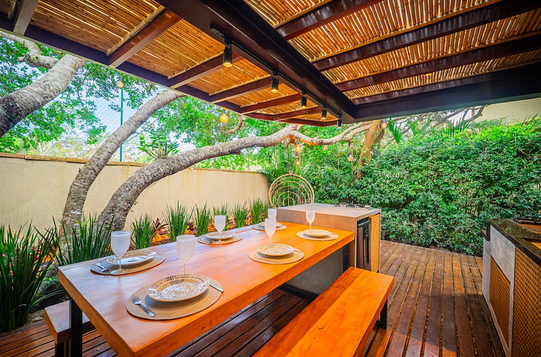 Bz01 House with private pool 150m from the beach