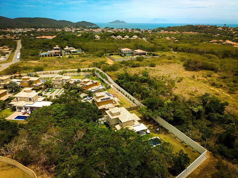 Bz101 Casa c/ Piscina privativa, 4 suítes - Centro