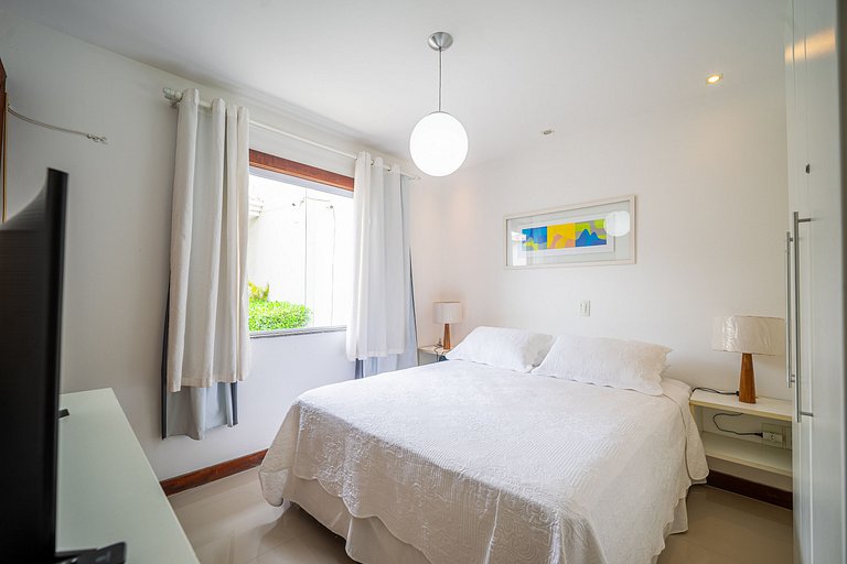 Bz102 Casa c/ churrasqueira 400m d Rua das Pedras!