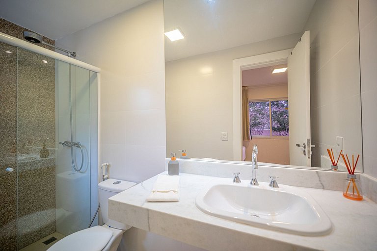 Bz101 House with private pool, 4 suites - Downtown