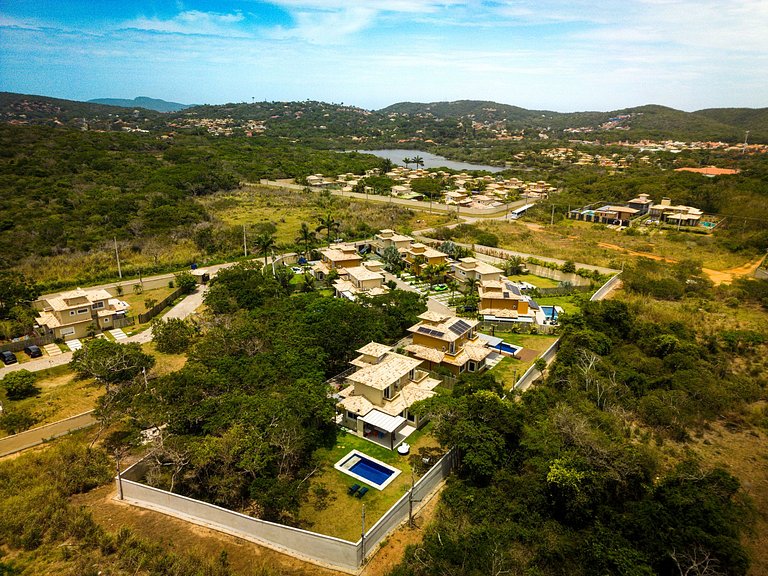 Bz101 Casa c/ Piscina privativa, 4 suítes - Centro