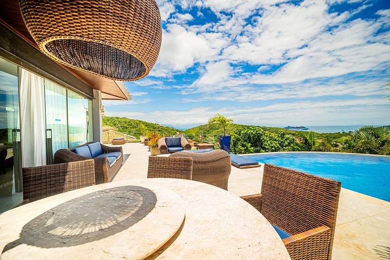 Casa con vista panorámica y piscina privada