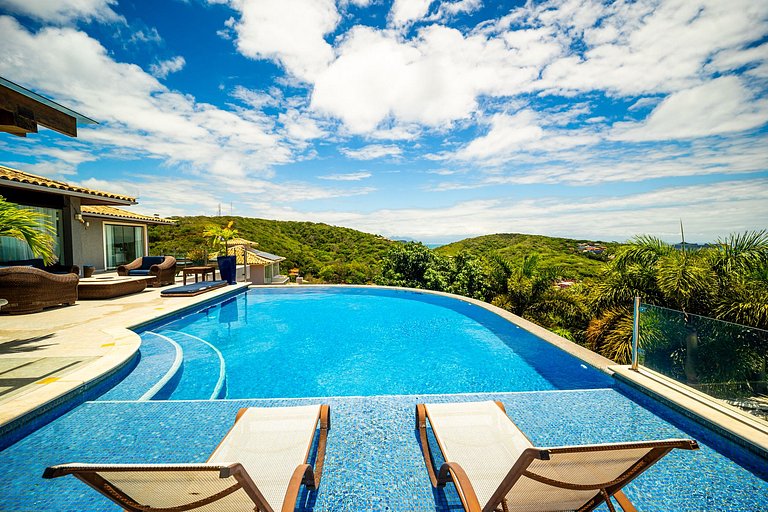 Casa con vista panorámica y piscina privada