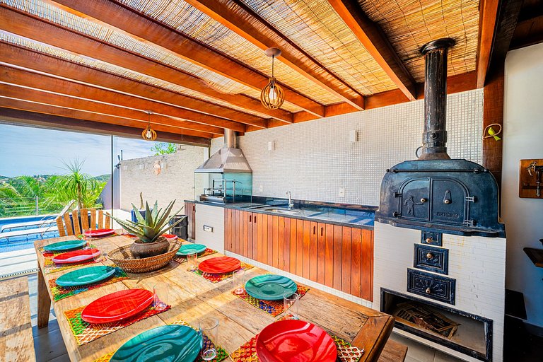 House with panoramic view and private pool!