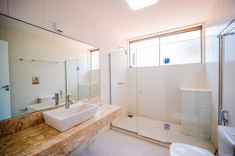 Casa com Vista panorâmica e piscina Privativa! BZ103