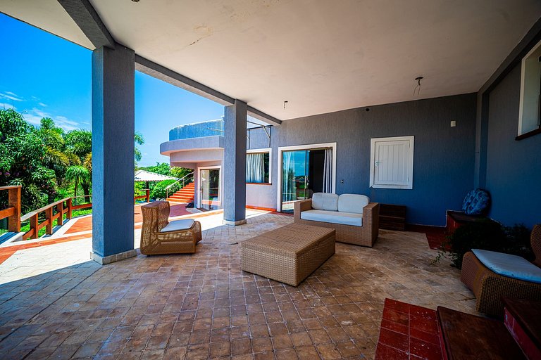 House with panoramic view and private pool!