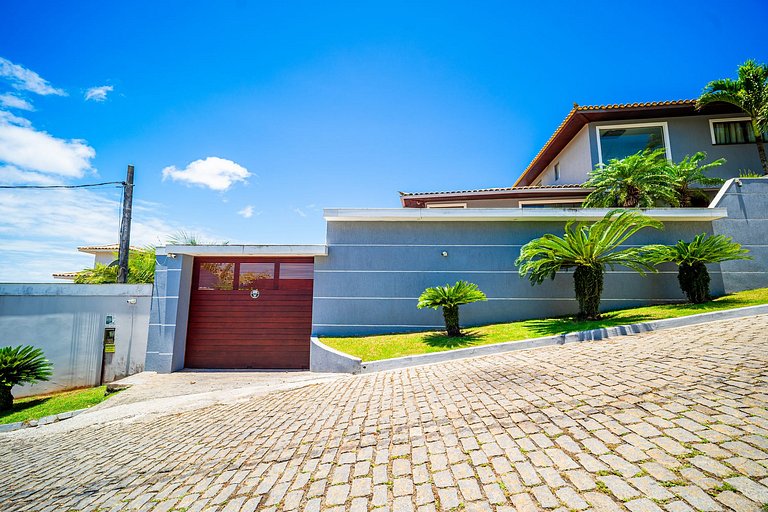 Casa con vista panorámica y piscina privada