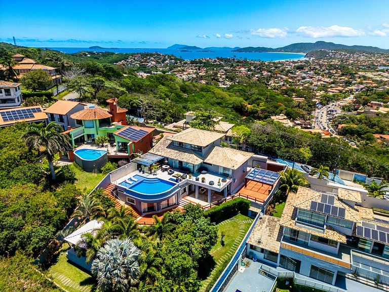 House with panoramic view and private pool!