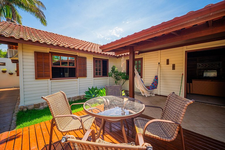 Bz12 Casa c/ Piscina e Sauna a 300m da praia!