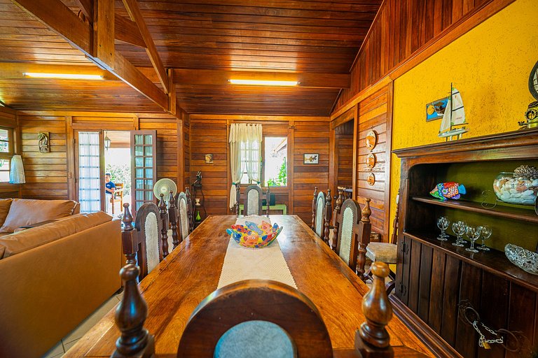 Bz12 House with Pool and Sauna 150m from the beach!