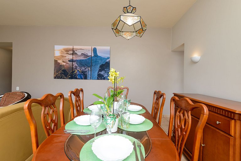 Rj04 Ap in Copacabana with 6 people