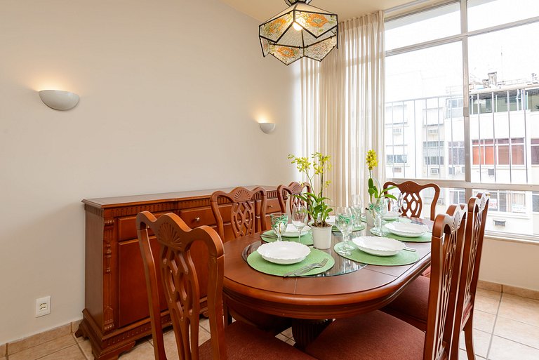 Rj04 Ap in Copacabana with 6 people