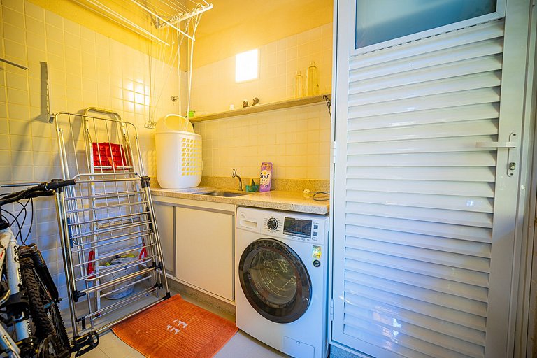 BZ13 - ¡Casa con 4 suites y área gourmet privada!