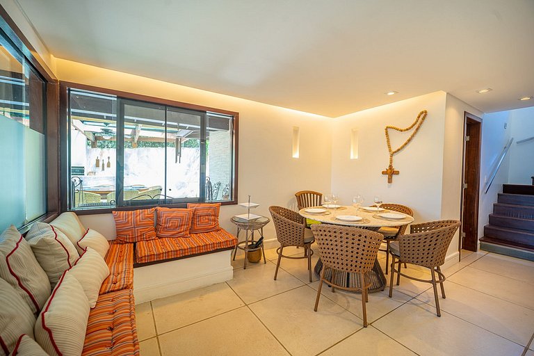 BZ13 - ¡Casa con 4 suites y área gourmet privada!