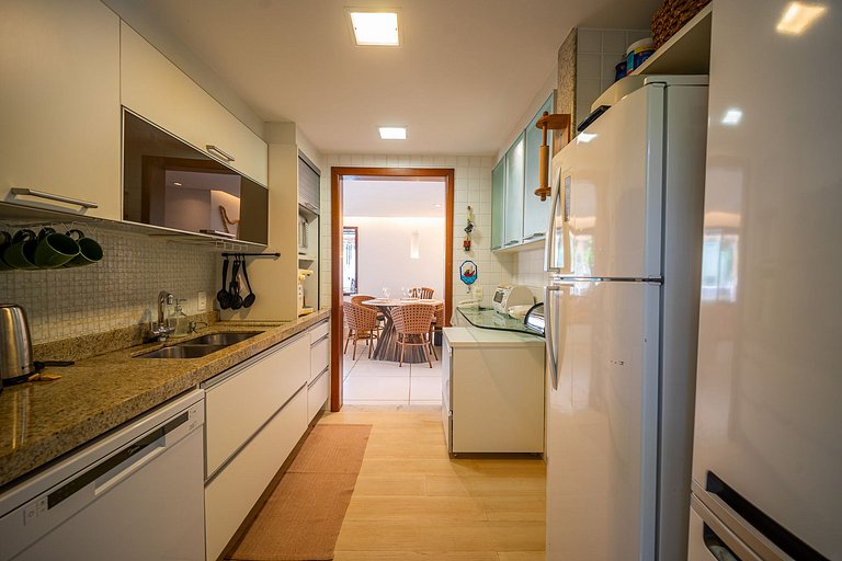 BZ13 - House with 4 suites and private gourmet area!