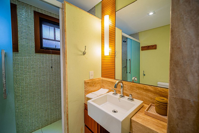 BZ13 House with 5 bedrooms and a private gourmet area!