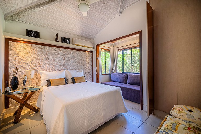 BZ13 House with 5 bedrooms and a private gourmet area!