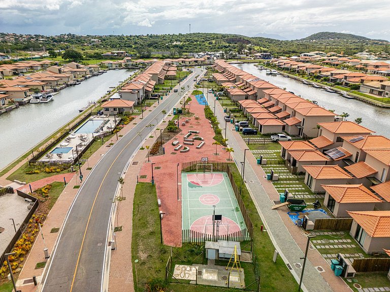 Bz53 Casa con piscina frente al Canal - Arete