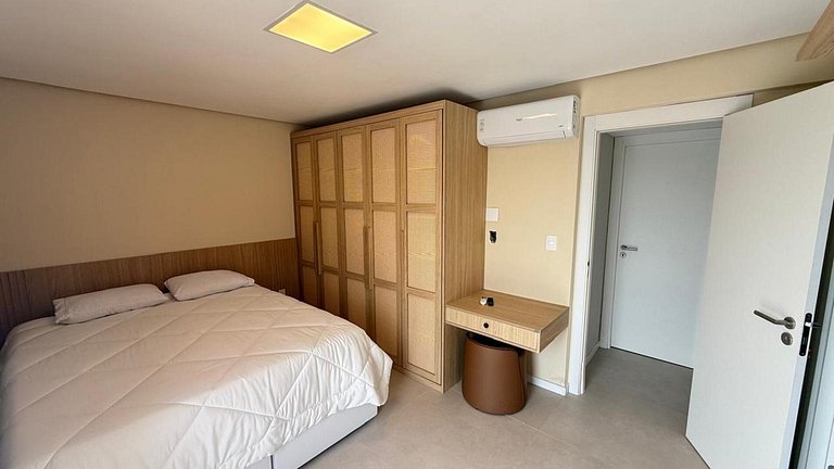 Bz53 Casa con piscina frente al Canal - Arete