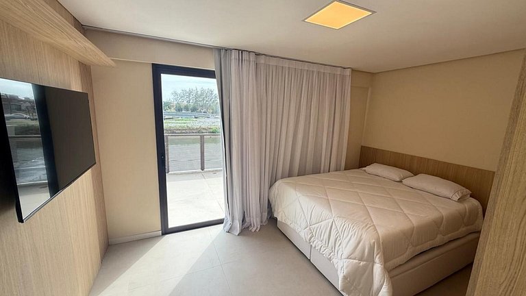 Bz53 House with pool in front of the Canal - Arete