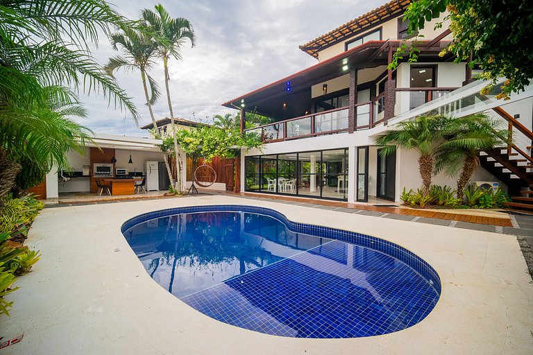 Mansão em Geribá com piscina, sauna e jacuzzi!
