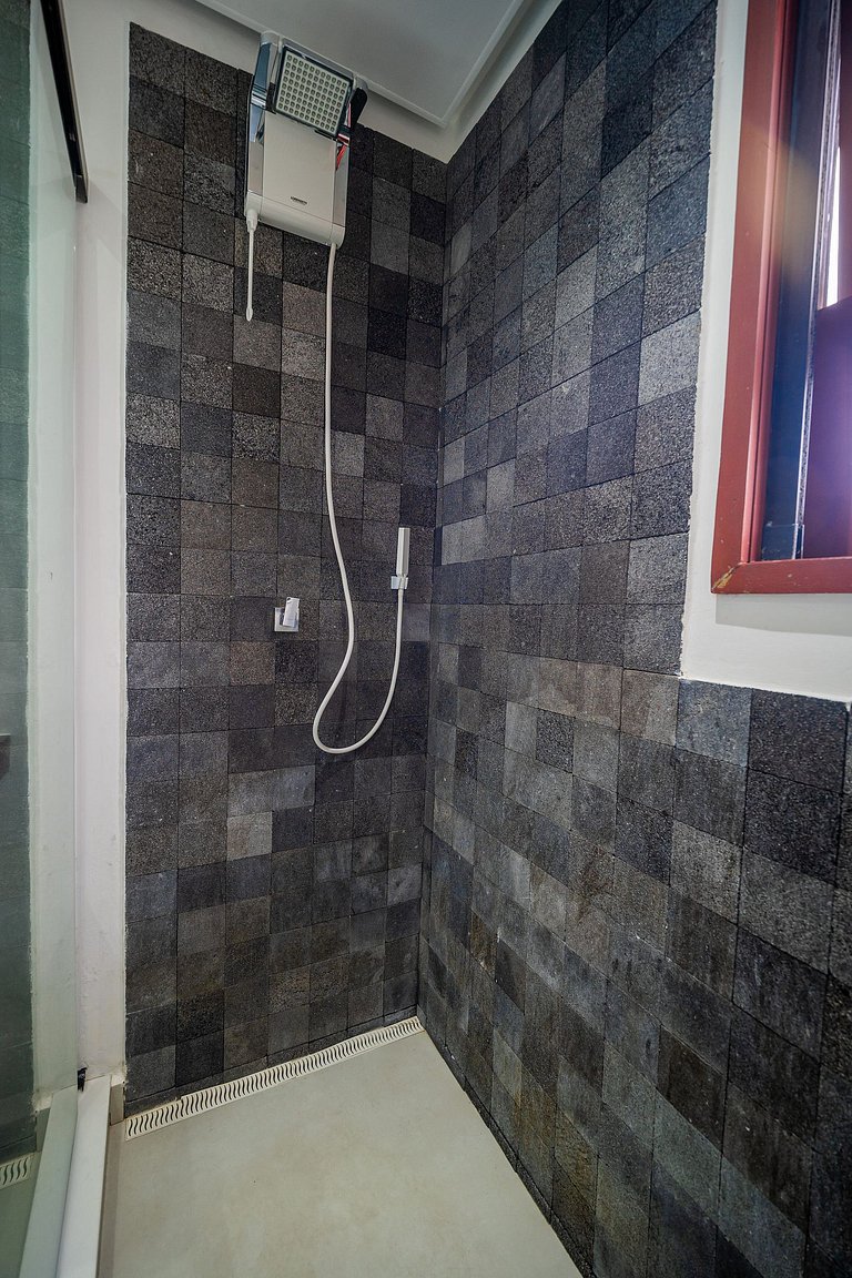 Mansão em Geribá com piscina, sauna e jacuzzi!