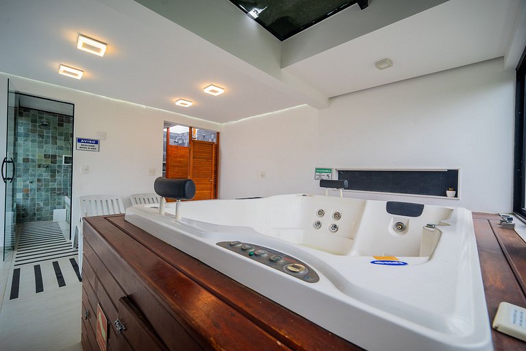 Mansão em Geribá com piscina, sauna e jacuzzi!