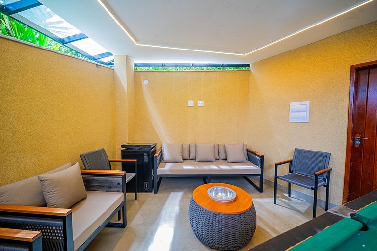 600m from Orla Bardot! Beautiful house with 4 suites.