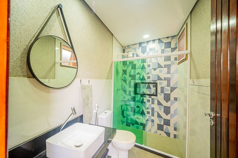 600m from Orla Bardot! Beautiful house with 4 suites.