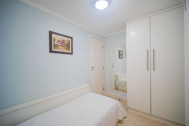 600m from Orla Bardot! Beautiful house with 4 suites.