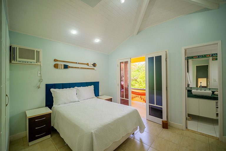 600m da Orla Bardot! Linda casa 4 suítes