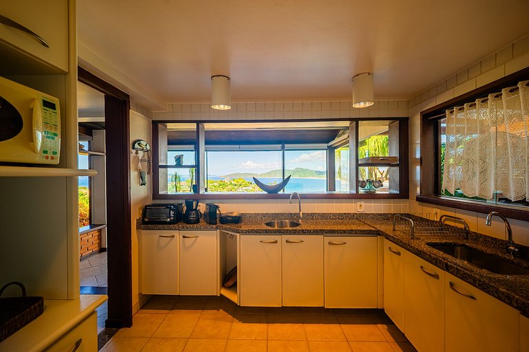 Vista Panorâmica em Geribá! Casa 5 suítes