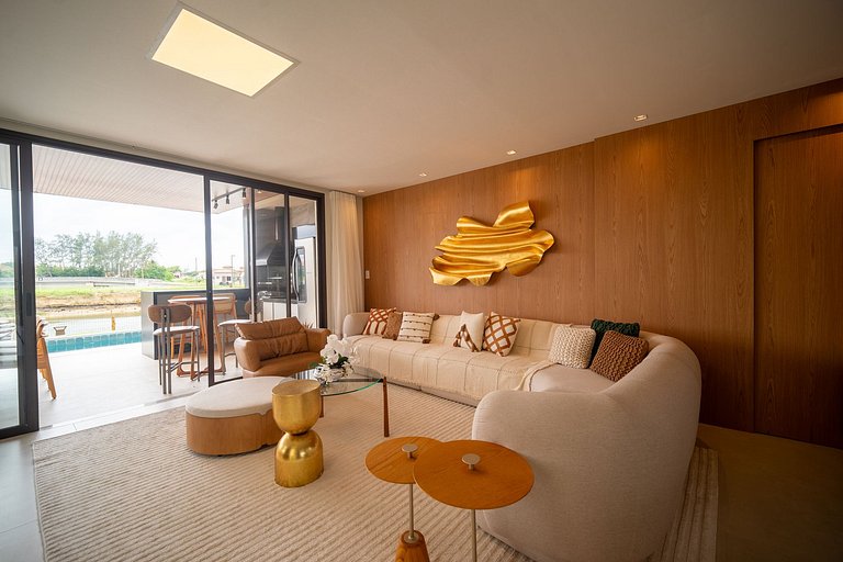 Bz53 House with pool in front of the Canal - Arete