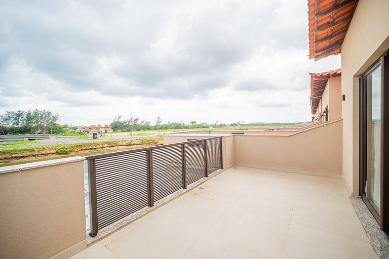 Bz53 House with pool in front of the Canal - Arete