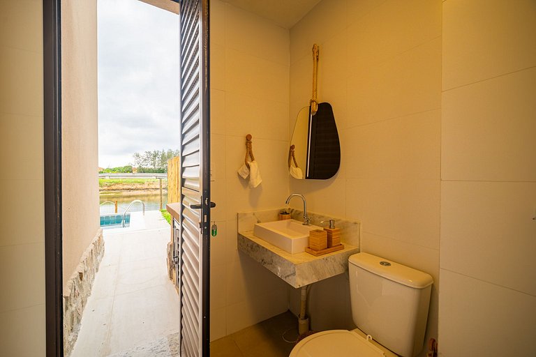 Bz53 House with pool in front of the Canal - Arete