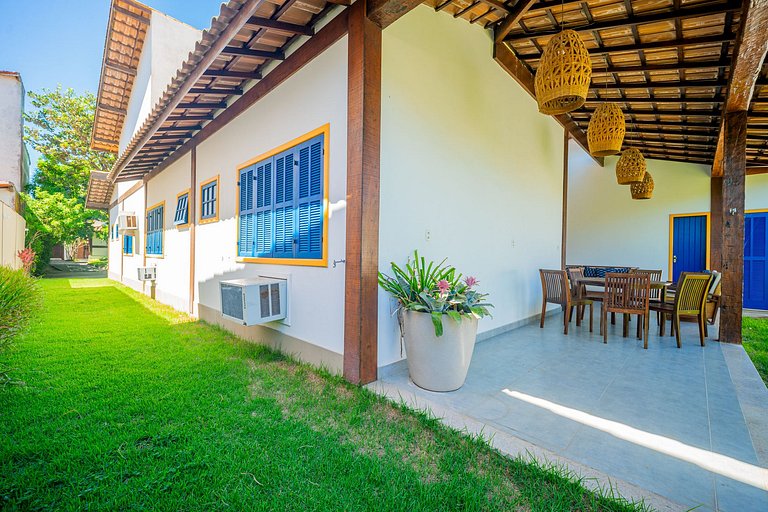 BZ102 Casa com 4 suítes 150 metros da Praia!