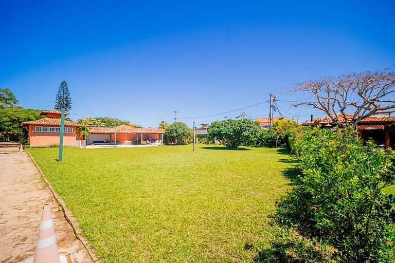 BZ102 Casa com 4 suítes 150 metros da Praia!