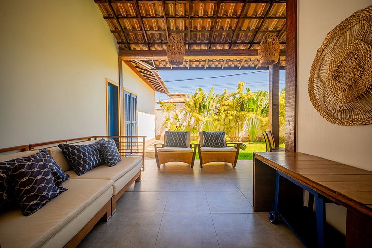 BZ102 Casa com 4 suítes 150 metros da Praia!