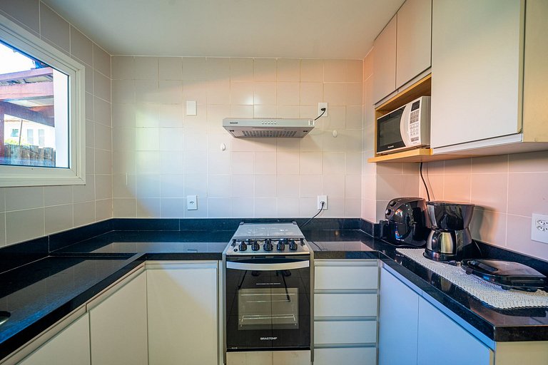 BZ23 Casa con 5 suites a 600 metros de la Rua das Pedras